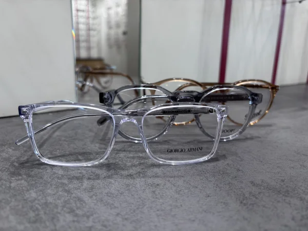 transparente Brillen im Trend 2026 bei Augenoptik Truckenbrod